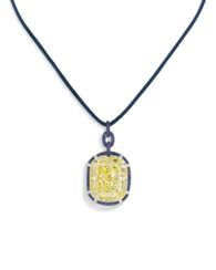 IMPRESSIVE COLOURED DIAMOND AND SAPPHIRE PENDANT