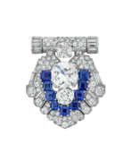 Platine. CARTIER ART DECO SAPPHIRE AND DIAMOND DRESS CLIP Platine. CARTIER ART DECO SAPPHIRE AND DIAMOND DRESS CLIP