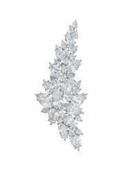 EXCEPTIONAL DIAMOND BROOCH