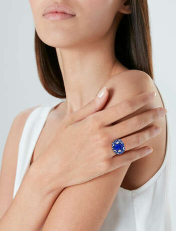 JEAN SCHLUMBERGER SAPPHIRE AND DIAMOND RING - photo 5