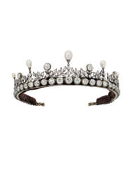 GARRARD &amp; CO. LATE 19TH CENTURY DIAMOND RIVI&#200;RE NECKLACE/NATURAL PEARL AND DIAMOND TIARA