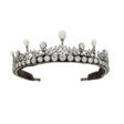 GARRARD &amp; CO. LATE 19TH CENTURY DIAMOND RIVI&#200;RE NECKLACE/NATURAL PEARL AND DIAMOND TIARA - Auktionspreise