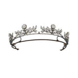 GARRARD & CO. LATE 19TH CENTURY DIAMOND RIVI&#200;RE NECKLACE/NATURAL PEARL AND DIAMOND TIARA - photo 3