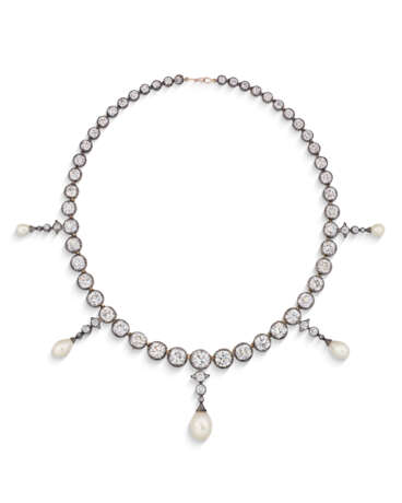 GARRARD & CO. LATE 19TH CENTURY DIAMOND RIVIÈRE NECKLACE/NATURAL PEARL AND DIAMOND TIARA - photo 5 GARRARD & CO. LATE 19TH CENTURY DIAMOND RIVIÈRE NECKLACE/NATURAL PEARL AND DIAMOND TIARA - photo 5
