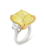 Coloured diamond. BULGARI COLOURED DIAMOND AND DIAMOND RING