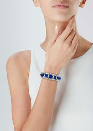 EXCEPTIONAL CARTIER ART DECO SAPPHIRE AND DIAMOND BRACELET - фото 2