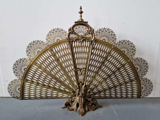 Beautiful fireplace screen Laiton Other style Mid-20th century - photo 2 Beautiful fireplace screen Laiton Other style Mid-20th century - photo 2