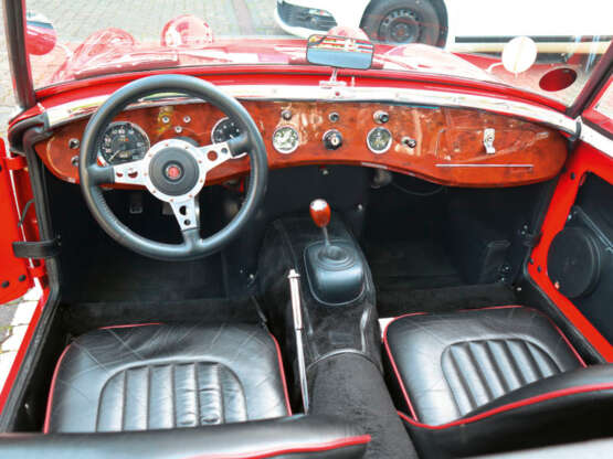 Austin-Healey Sprite MKI ('Frog eye'). Roadster, Vierzylinder, 1.256 ccm Hubraum. Baujahr/Erstzulassung 1958 - Foto 4