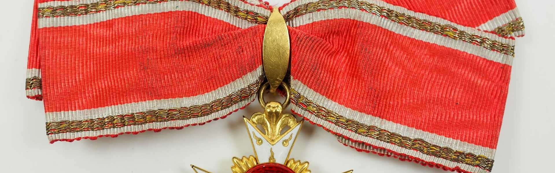 Hohenlohe: Hausorden von der Goldenen Flamme, Dekoration für Damen.