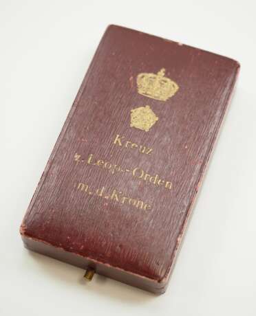 Lippe-Detmold: Leopold-Orden, Kreuz mit der Krone, im Etui. - photo 4 Lippe-Detmold: Leopold-Orden, Kreuz mit der Krone, im Etui. - photo 4