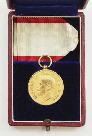 Lippe-Detmold: Leopold-Orden, Gold Medaille, im Etui. - photo 1 Lippe-Detmold: Leopold-Orden, Gold Medaille, im Etui. - photo 1