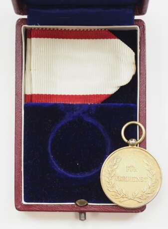 Lippe-Detmold: Leopold-Orden, Gold Medaille, im Etui. - photo 4 Lippe-Detmold: Leopold-Orden, Gold Medaille, im Etui. - photo 4