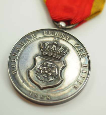 Lippe-Detmold: Rettungsmedaille, 2. Prägung (1902-1912). - Foto 2 Lippe-Detmold: Rettungsmedaille, 2. Prägung (1902-1912). - Foto 2