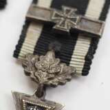 Preussen: Eisernes Kreuz, 1870, 2. Klasse mit Eichenbruch "25" und Wiederholunggspange 1914, dazu Miniatur. - photo 6
