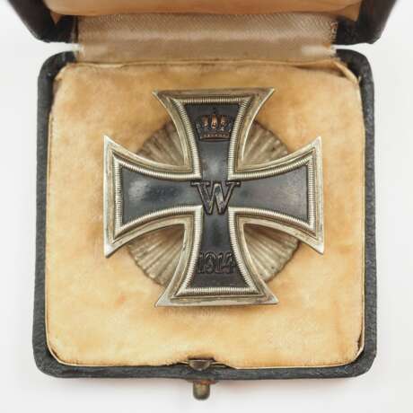 Preussen: Eisernes Kreuz, 1914, 1. Klasse, im Etui - Schraubscheibe. - фото 1 Preussen: Eisernes Kreuz, 1914, 1. Klasse, im Etui - Schraubscheibe. - фото 1