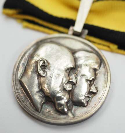 Württemberg: Silberne Hochzeitsmedaille 1911. - фото 2 Württemberg: Silberne Hochzeitsmedaille 1911. - фото 2