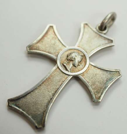 Württemberg: Silbernes Ehrenzeichen für weibliche Dienstboten. - фото 2 Württemberg: Silbernes Ehrenzeichen für weibliche Dienstboten. - фото 2