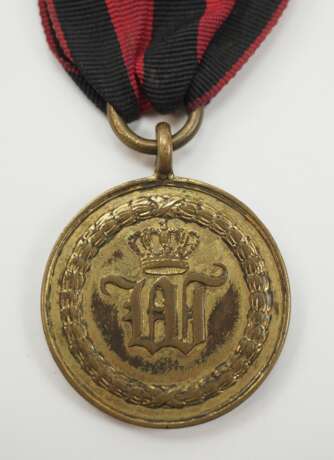 Württemberg: Kriegsdenkmünze, für die Feldzüge 1793-1815, Chiffre W, in vier Feldzügen. - photo 1