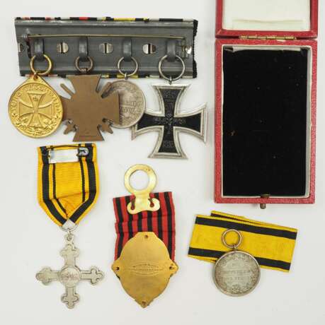 Württemberg: Lot Auszeichnungen. - photo 2