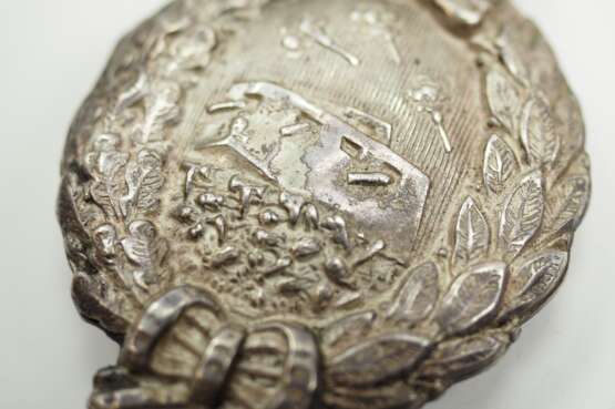 Deutsches Reich: Kampfwagen-Abzeichen. - photo 2 Deutsches Reich: Kampfwagen-Abzeichen. - photo 2