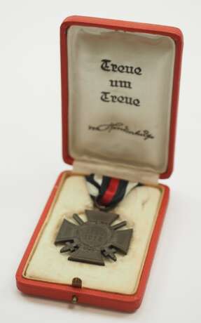 Deutsches Reich: Ehrenkreuz für Frontkämpfer, im Etui. - photo 1 Deutsches Reich: Ehrenkreuz für Frontkämpfer, im Etui. - photo 1