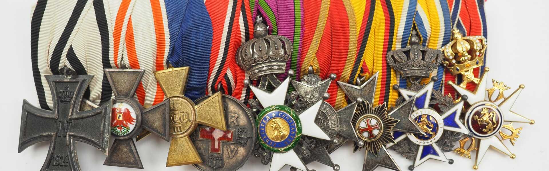 Familie von Werder: Große Ordenschnalle eines hochdekorierten Mediziners mit 9 Auszeichnungen.