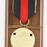 Medaille zur Erinnerung an den 1. Oktober 1938, mit Spange "Prager Burg", im Etui. - photo 2