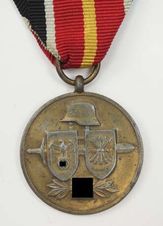 Spanien: Erinnerungsmedaille für die Freiwilligen im Russland Feldzug. - photo 1 Spanien: Erinnerungsmedaille für die Freiwilligen im Russland Feldzug. - photo 1