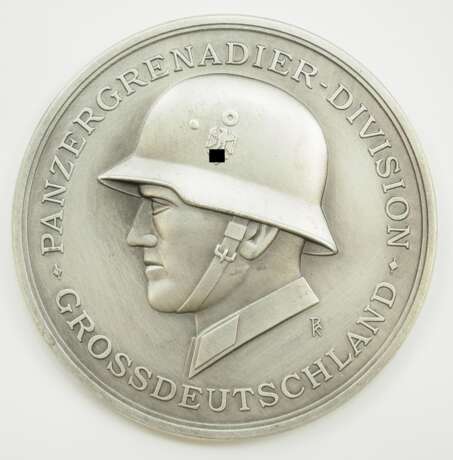 Plakette der Panzergrenadier-Division Großdeutschland. - photo 1 Plakette der Panzergrenadier-Division Großdeutschland. - photo 1