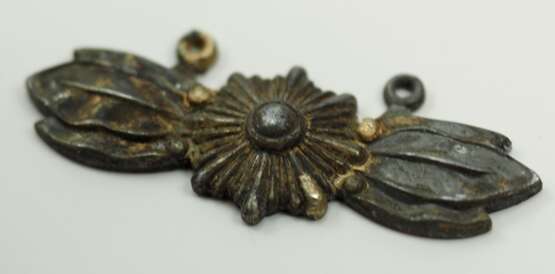 Frontflugspange, in Gold, Stern-Anhänger. - Foto 2