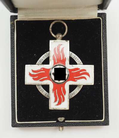Reichsfeuerwehr-Ehrenzeichen, 2. Stufe, im Etui. - photo 2 Reichsfeuerwehr-Ehrenzeichen, 2. Stufe, im Etui. - photo 2