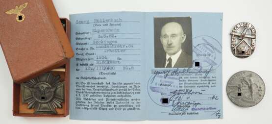 Nachlass eines Blockwarts des Reichsluftschutzbundes RLB. - фото 1 Nachlass eines Blockwarts des Reichsluftschutzbundes RLB. - фото 1