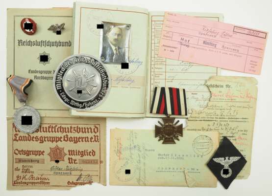 Nachlass eines Reichsluftschutzbund Mitglieds der Ldsgr. Württemberg-Hohenzollern. - photo 1 Nachlass eines Reichsluftschutzbund Mitglieds der Ldsgr. Württemberg-Hohenzollern. - photo 1
