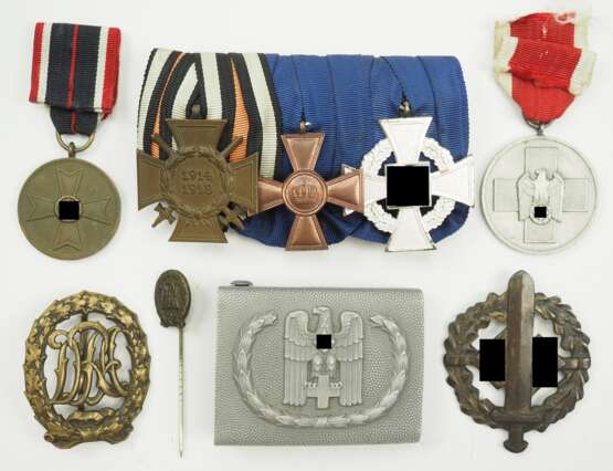 Nachlass eines Rot-Kreuz-Angehörigen. - photo 1 Nachlass eines Rot-Kreuz-Angehörigen. - photo 1