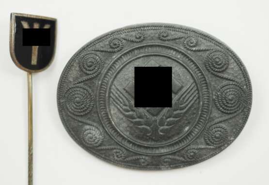 Lebensborn / RAD: Lebensborn Nadel sowie Weibliche Jugend, Erinnerungsbrosche in Silber. - фото 1 Lebensborn / RAD: Lebensborn Nadel sowie Weibliche Jugend, Erinnerungsbrosche in Silber. - фото 1