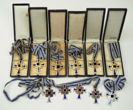 Ehrenkreuz der Deutschen Mutter - Sammlung. - фото 1