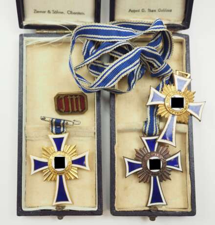 Ehrenkreuz der Deutschen Mutter - 3 Exemplare. - фото 1