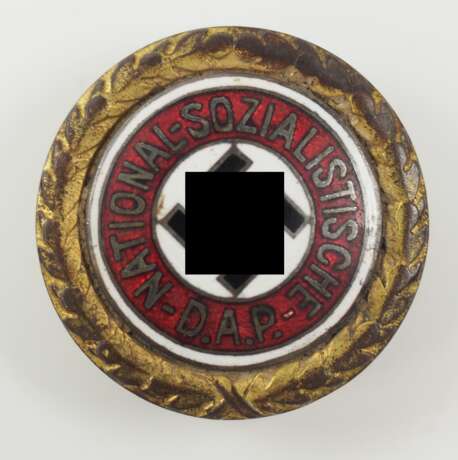 NSDAP: Goldenes Parteiabzeichen, Kleine Ausführung. - photo 1
