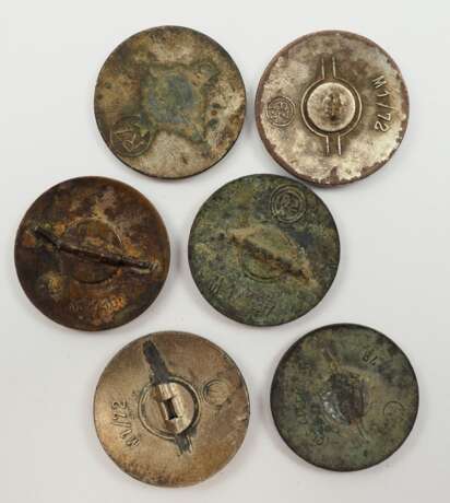 NSDAP: Mitgliedsabzeichen - 6 Exemplare. - фото 2