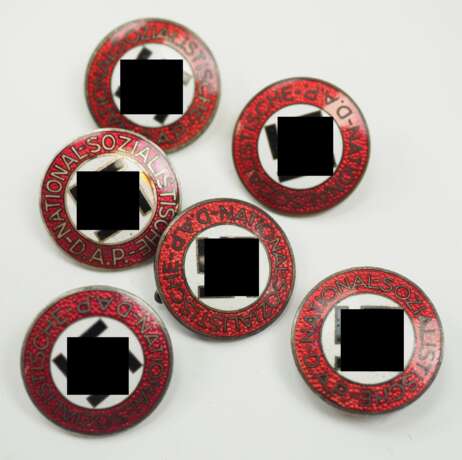NSDAP: Mitgliedsabzeichen - 6 Exemplare. - photo 1