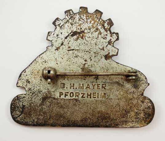 Abzeichen auf die Grundsteinlegung des Volkswagenwerks in Fallersleben am 26. Mai 1938. - Foto 3 Abzeichen auf die Grundsteinlegung des Volkswagenwerks in Fallersleben am 26. Mai 1938. - Foto 3