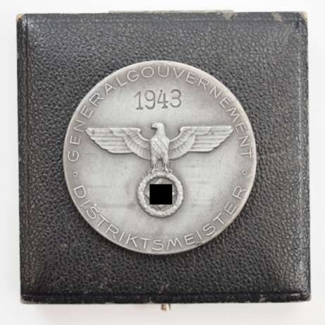 Plakette des Generalgouvernement - Distriktmeister 1943, im Etui. - photo 1 Plakette des Generalgouvernement - Distriktmeister 1943, im Etui. - photo 1