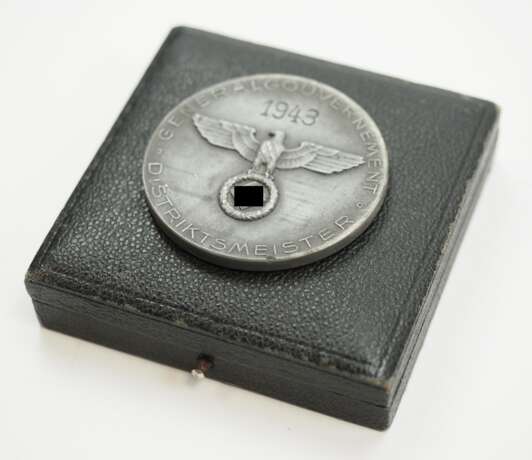 Plakette des Generalgouvernement - Distriktmeister 1943, im Etui. - photo 2 Plakette des Generalgouvernement - Distriktmeister 1943, im Etui. - photo 2