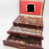 Winterhilfswerk (WHW): Umfangreiche Sammlung in dekorativem Kasten. - photo 1