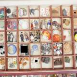 Winterhilfswerk (WHW): Umfangreiche Sammlung in dekorativem Kasten. - photo 2