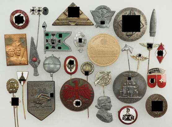 3. Reich: Lot Mitglieds- und Tagungsabzeichen. - фото 1 3. Reich: Lot Mitglieds- und Tagungsabzeichen. - фото 1
