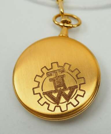 Feuerwehr- und Katastrophenschutz-Berlin / THW: Sammlung Auszeichnungen. - photo 2