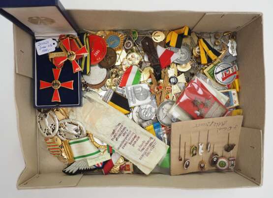 BRD: Sammlung Auszeichnungen. - photo 1