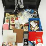 DDR: Sammlung Auszeichnungen und Effekten. - photo 1