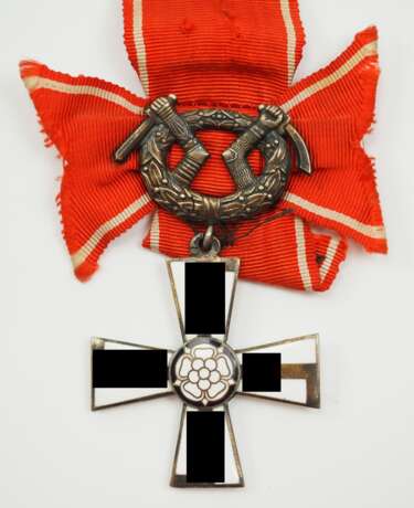 Finnland: Orden des Freiheitskreuzes, 1941, 2. Klasse, mit Schwertern. - Foto 1 Finnland: Orden des Freiheitskreuzes, 1941, 2. Klasse, mit Schwertern. - Foto 1